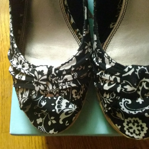 Life Stride Espadrilles - Picture 2 of 7